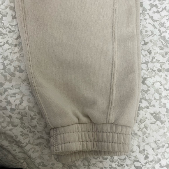 Abercrombie tan sweat pants size Medium - Picture 6 of 6